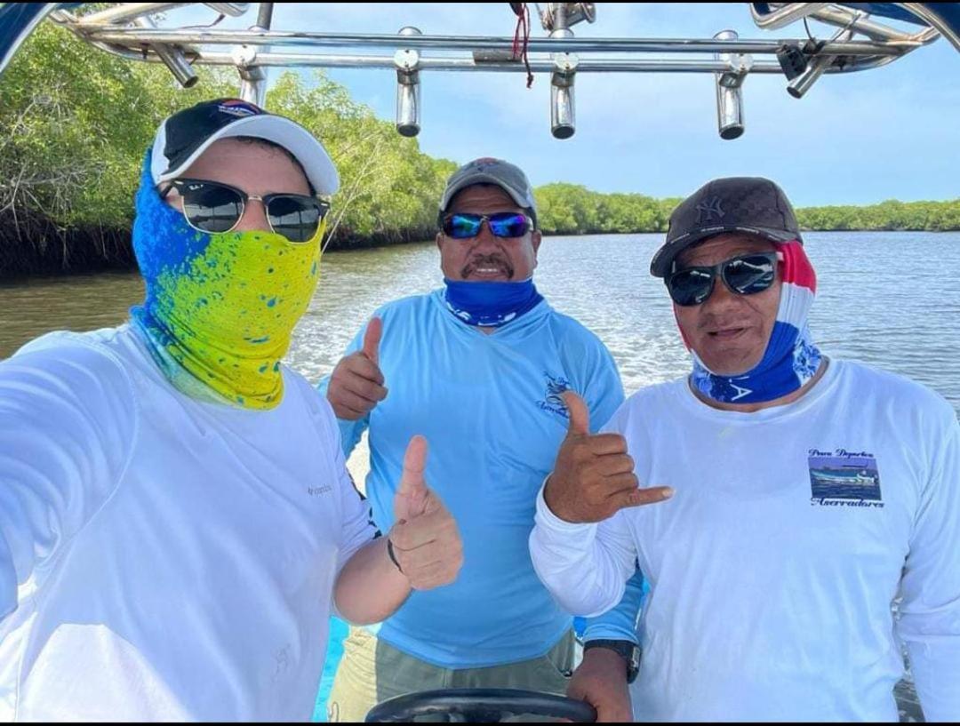 The Captains Iin Chinandega Exteriör bild